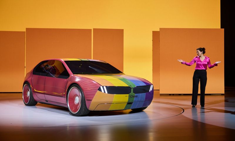 bmw i vision dee concept car conceptauto ces 2023 kleur veranderen