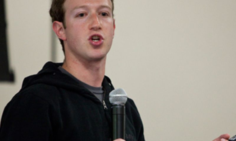 Steve Jobs en Mark Zuckerberg dineren samen