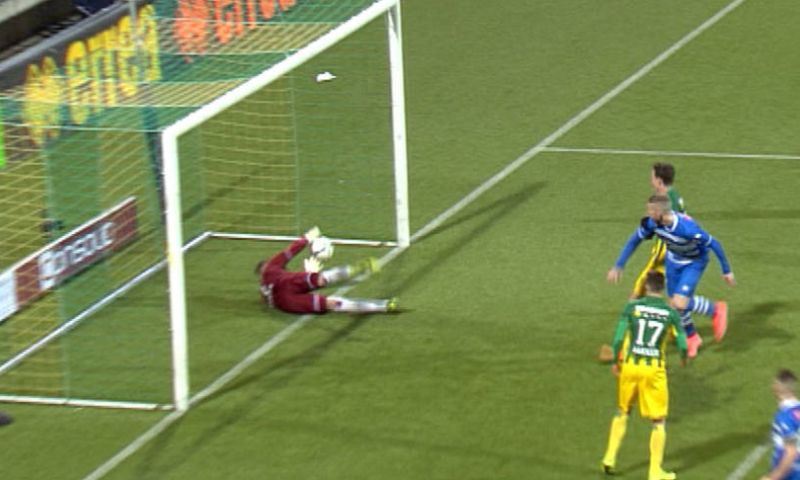 Eindelijk: FIFA omarmt videotechniek om voetbal eerlijker te maken