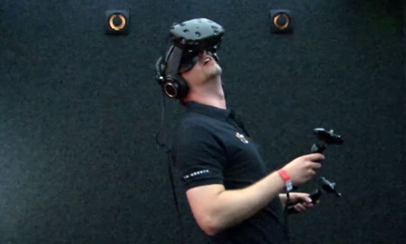 Veelbelovende virtualreality-bril van HTC pas begin 2016 te koop