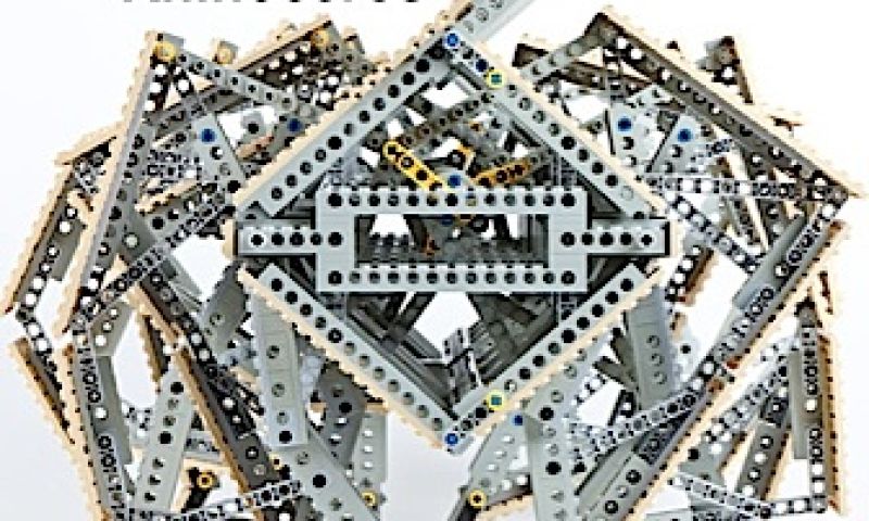 Lego strandbeest op acht pootjes