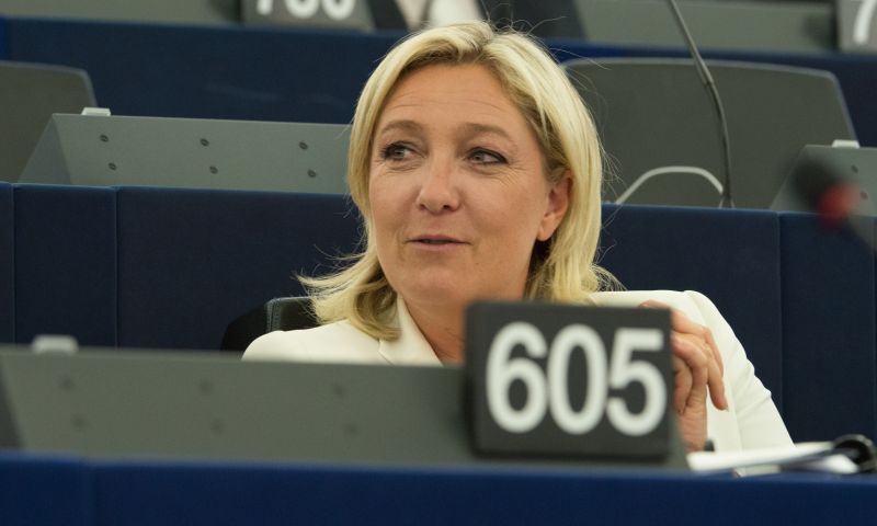 Front National wil verbod op Bitcoins: je kunt er geen stokbrood mee kopen