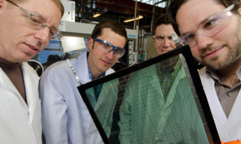 Zonnecel-coating die op ramen is te spuiten: ideaal voor kantoren?