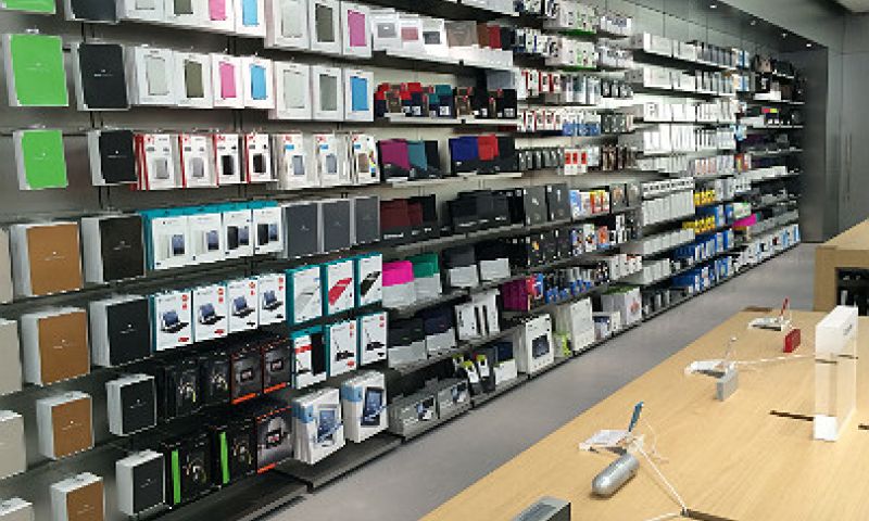 12-jarige eerste bezoeker Apple Store in Haarlem 