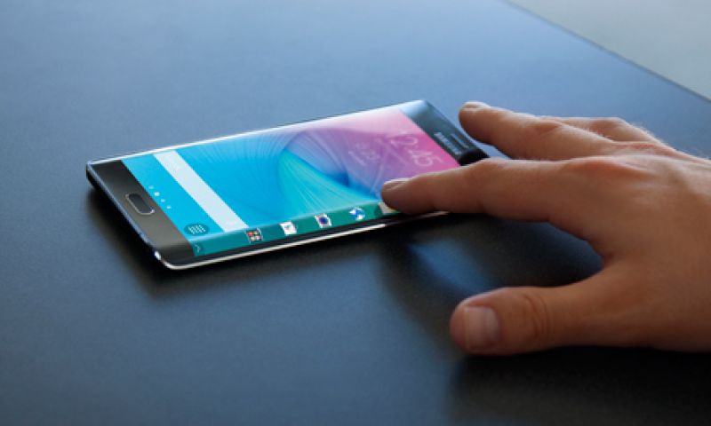 Samsung-toestel met gebogen scherm toch naar Nederland