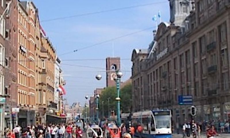 Lloyd Hotel maakt catwalk van het Damrak