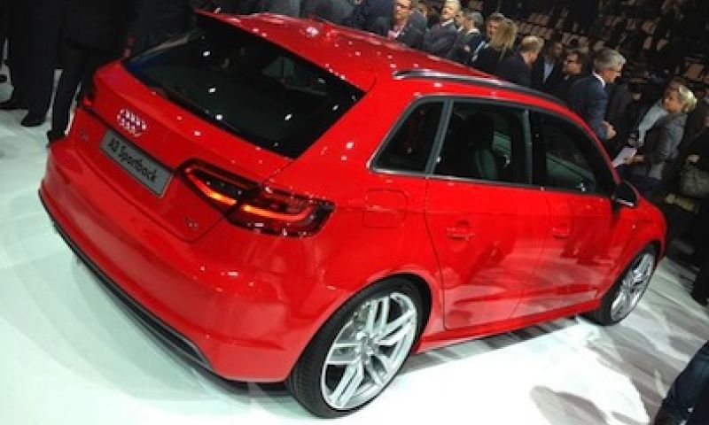 Bright-videoblog vanaf de Paris Motor Show