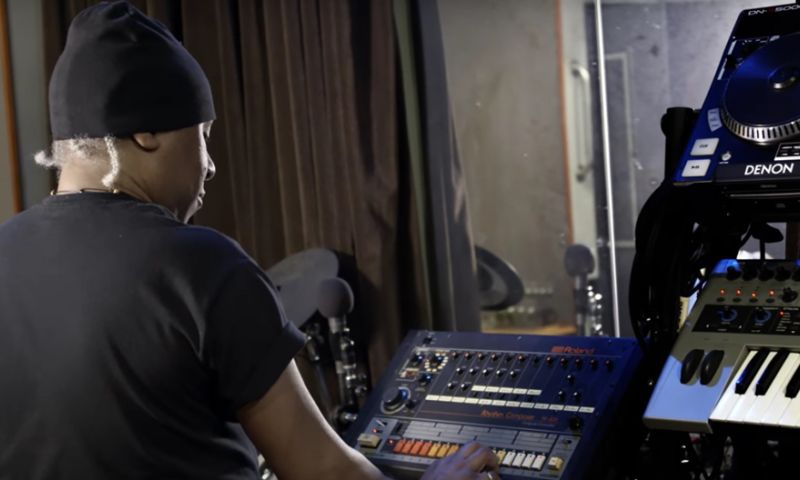 Video: Apple Music-docu over de legendarische 808-drumcomputer