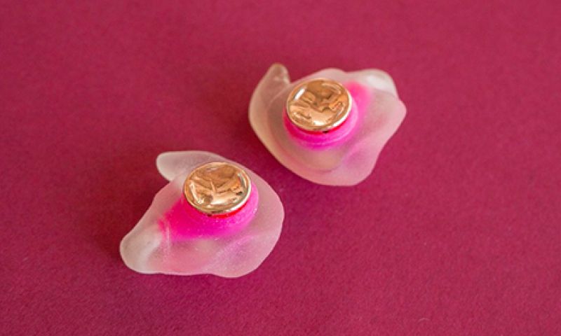 Draadloze besturingsknop voor in de oren 