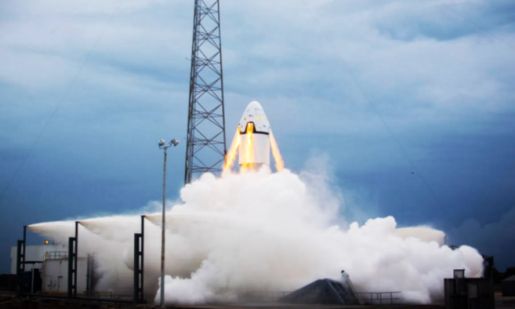 SpaceX toont zwevende raketcapsule: cruciaal voor 'recyclebare' raket