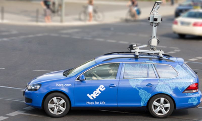 Grote automerken nemen kaartentak Nokia over