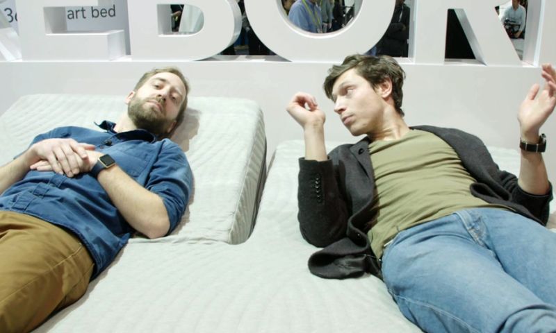 Gespot op CES: het anti-snurk-bed