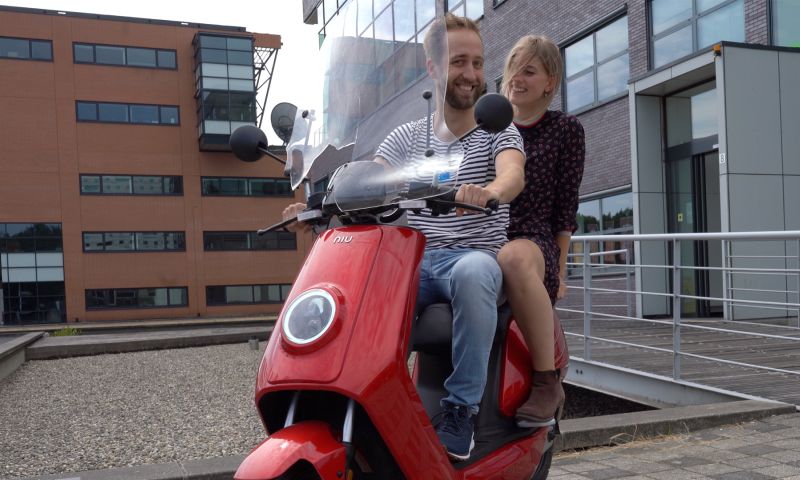 niu scooter elektrisch n1s e-scooter vespa kilometer prijs