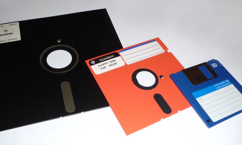 Archieven gemeenten incompleet door floppy's en tapes