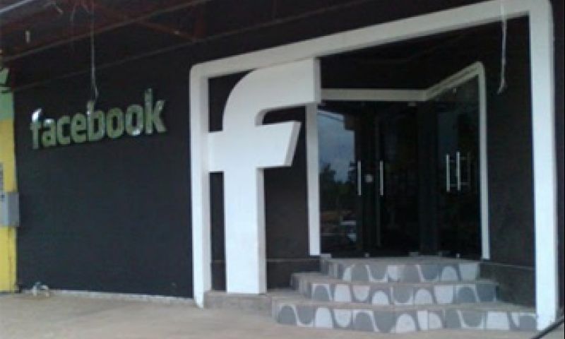 Ga eens stappen in de nachtclub Facebook