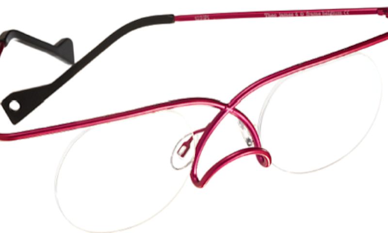 Deze bril bestaat uit een enkele metalen draad