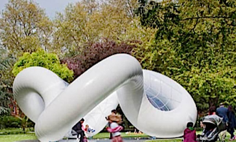 Opblaasbaar paviljoen om op te springen