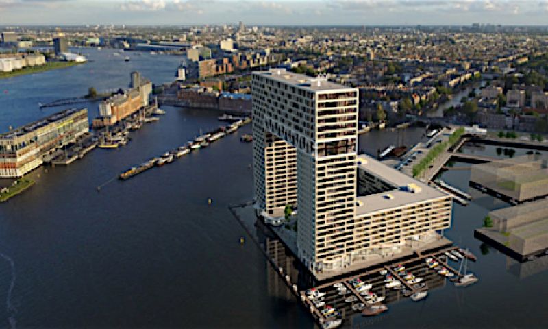 Penthouse van 12 miljoen aan het IJ