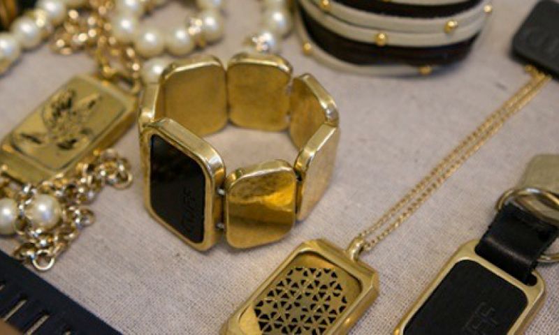 Wearables voor vrouwen: sieraden met sensoren