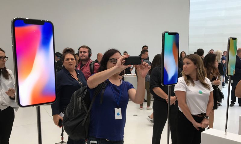 Poll: heb jij 1159 euro over voor de iPhone X?