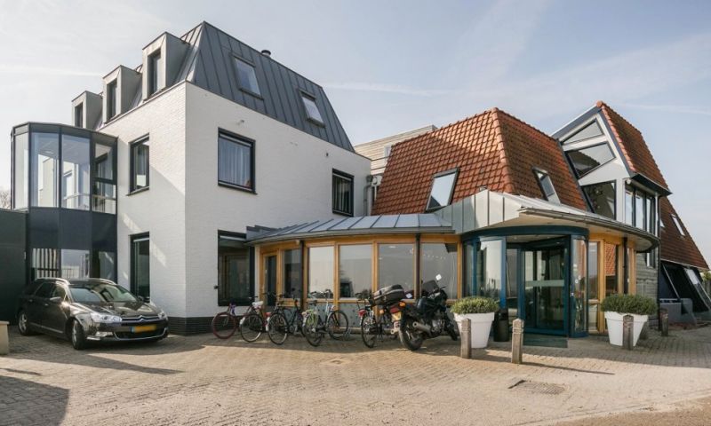 oranje handbalsters naaktbeelden sauna man veroordeeld