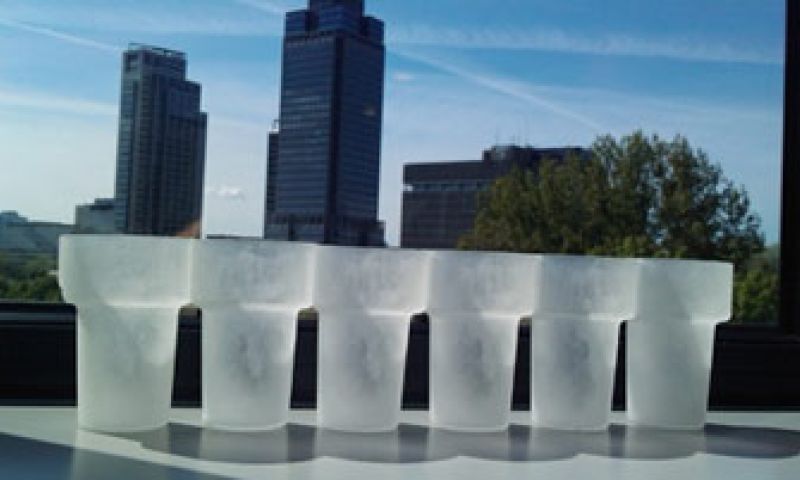 Een meter bier past zo wel in een hand