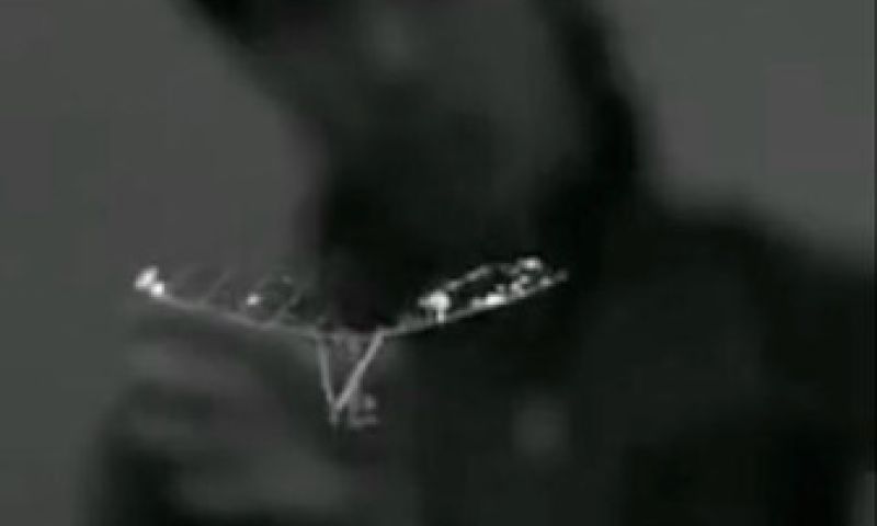 Vliegen door ongecontroleerd met je vleugels te slaan