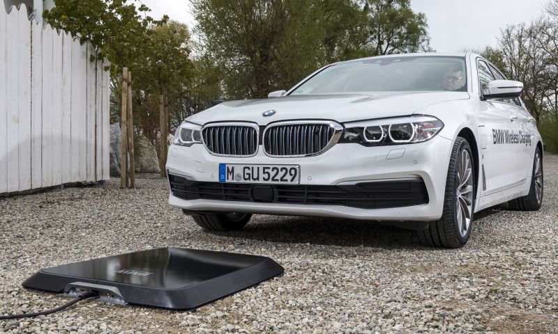 BMW oplaadmat draadloos opladen plugin hybrides
