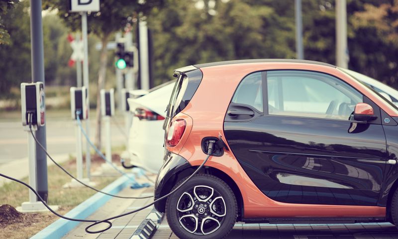 Laadpalen snelwegen europa EU elektrische auto opladen route soleil alpen duitsland