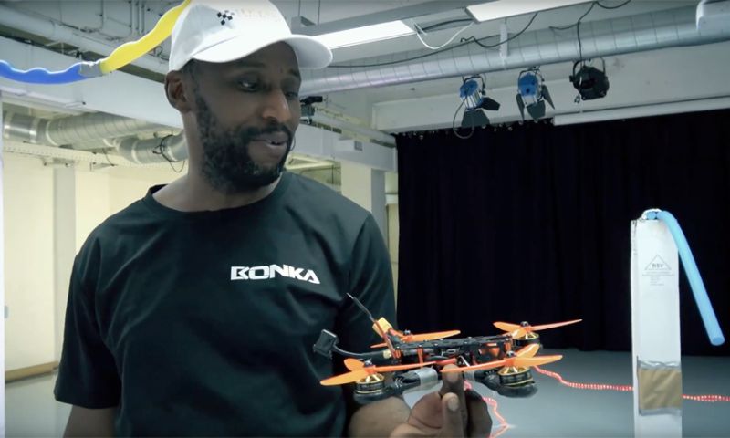 Vlog: Drone-racers bijeen op Drone Day Amsterdam