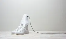 Thumbnail for article: Deze gadget haalt de vieze geur uit je schoenen