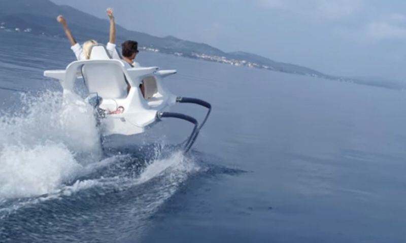 Met deze elektrische boot vlieg je over het water