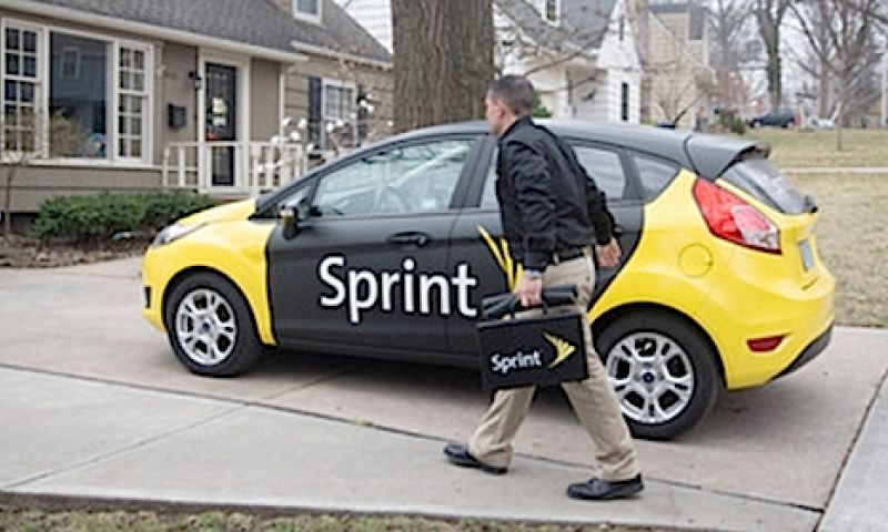 Next level service: 'butler' komt je smartphone installeren