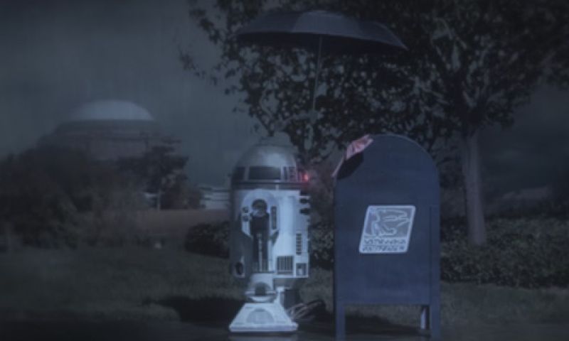 Video: R2D2 is verliefd