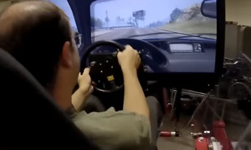 Video: Net alsof je écht in GTA V zit met deze machine