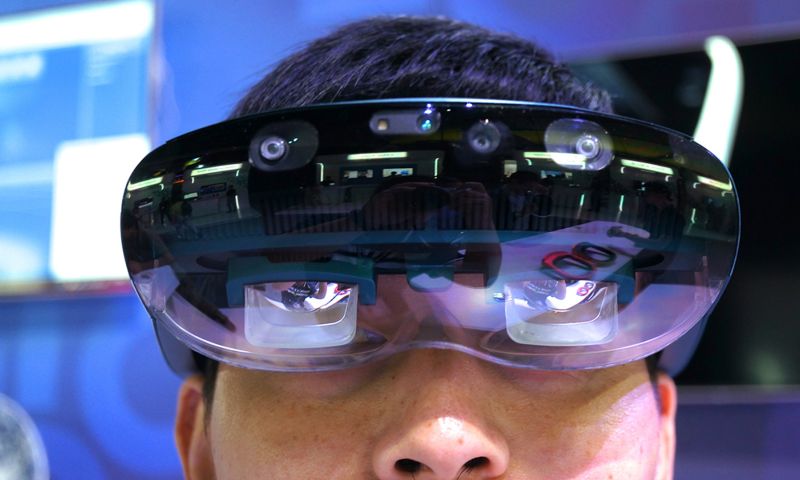 Lenovo toont AR-bril, spraakassistent en slim shirt