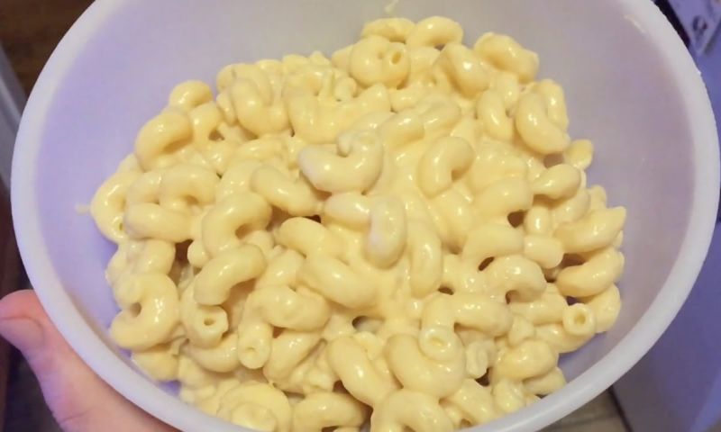 Macaroni en kaas op het Mars reismenu