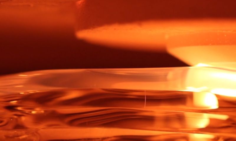 Video: eerste 3D-geprinte heldere glas, het lijkt wel honing