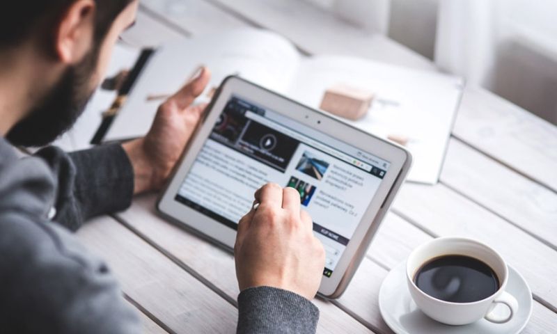 Internetters halen nieuws vooral van social media