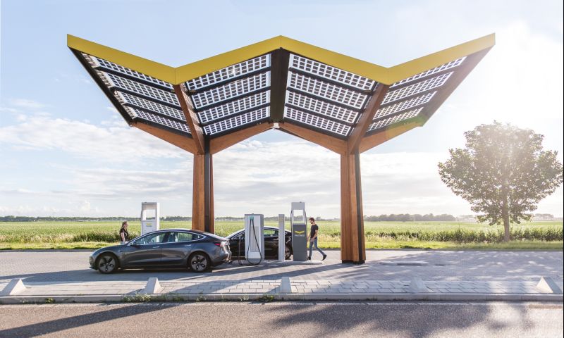 fastned snellader laadstation laadpaal laadstations snelweg