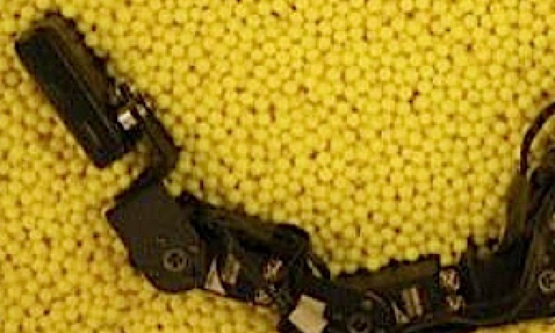 Robotworm wurmt zich door het zand