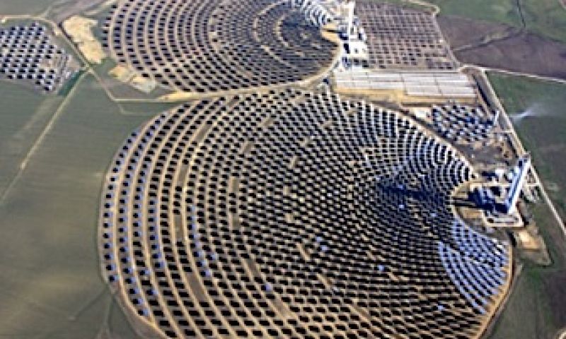 's Werelds grootste zonnetoren produceert boven verwachting