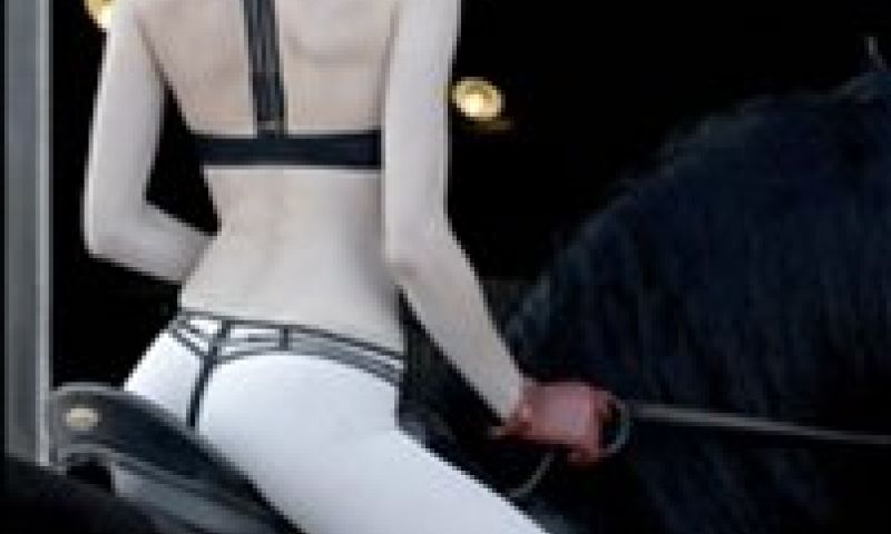 Seksartikelen in ruil voor banners