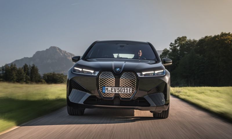 BMW: levertijden elektrische auto’s blijven maanden