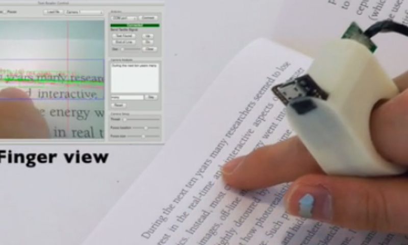 Deze 'ring' helpt blinden met lezen