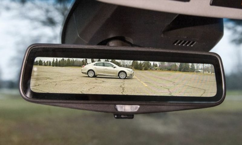 Virtuele binnenspiegel van Cadillac verbetert zicht