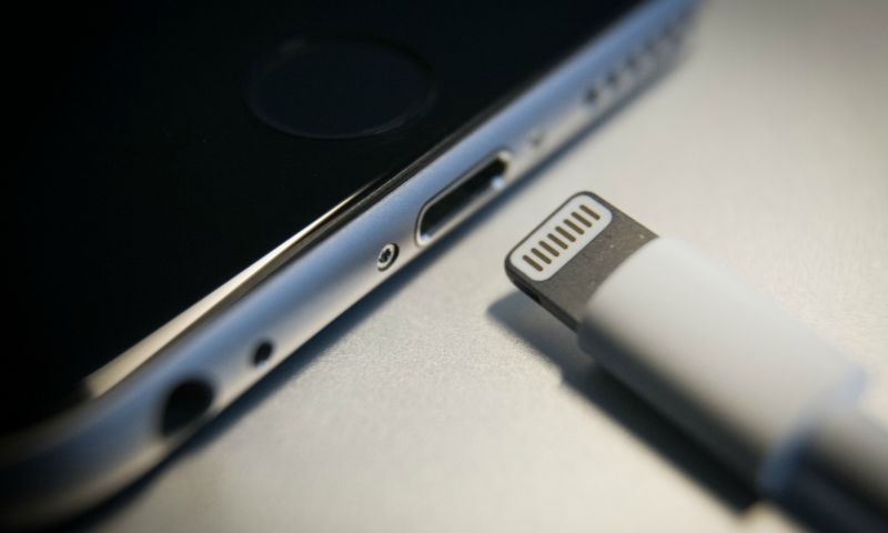 apple iphone lightning usb-c poort