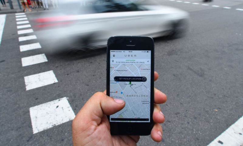 Uber verlaagt prijzen taxidienst UberX in Nederland