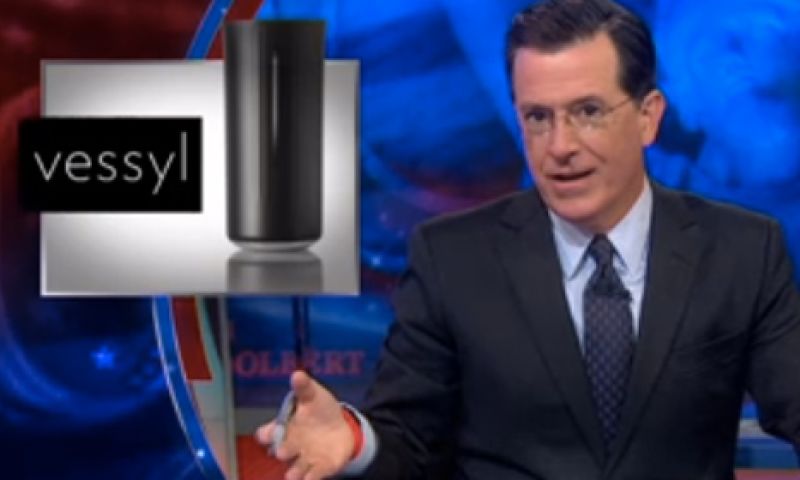 Video: Colbert bespot 'slimme' drinkbeker Vessyl... in real-time