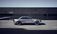 Thumbnail for article: Peugeot verrast met elektrische retro-coupé